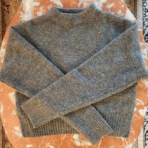 Zara Gray Woman's Sweater